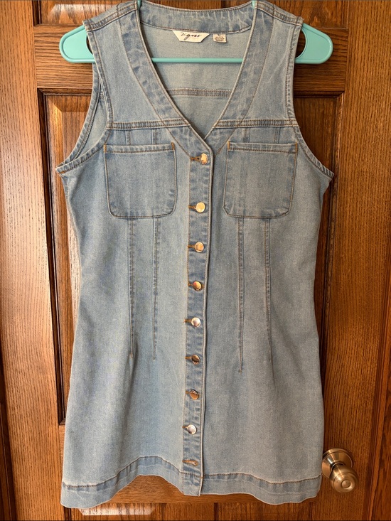 Vigoss Dresses & Skirts - Vigoss Light Blue Denim Button-Front Mini Dress